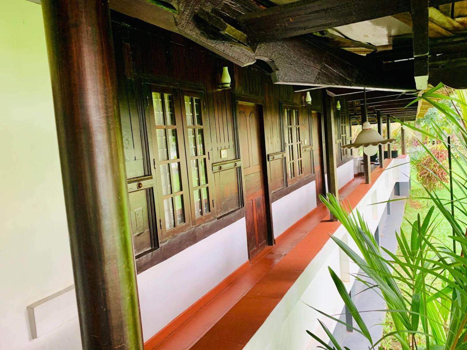 The Pamba Heritage Villa Champakulam Extérieur photo